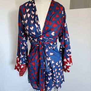 Issa belter heats top